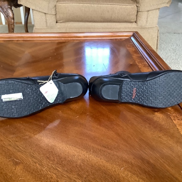 Taos Ankle Boots Black Size 9 NWT - Picture 9 of 12